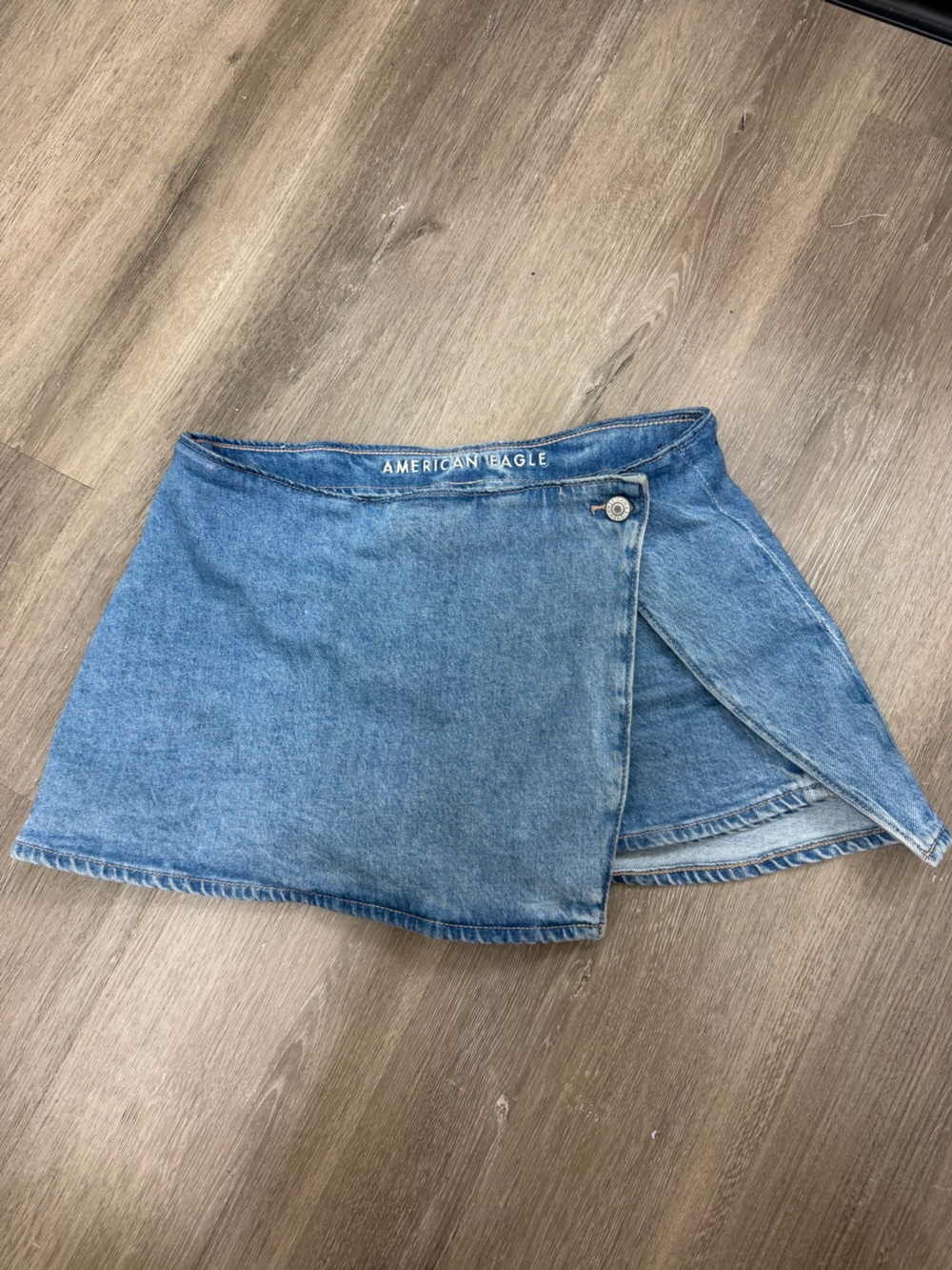 American Eagle Denim Skort | Light Wash | Size 4